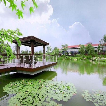 Suzhou Jinji Lake Grand Hotel Exterior photo