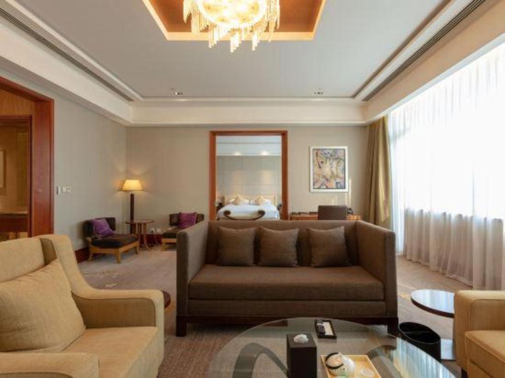 Suzhou Jinji Lake Grand Hotel Exterior photo