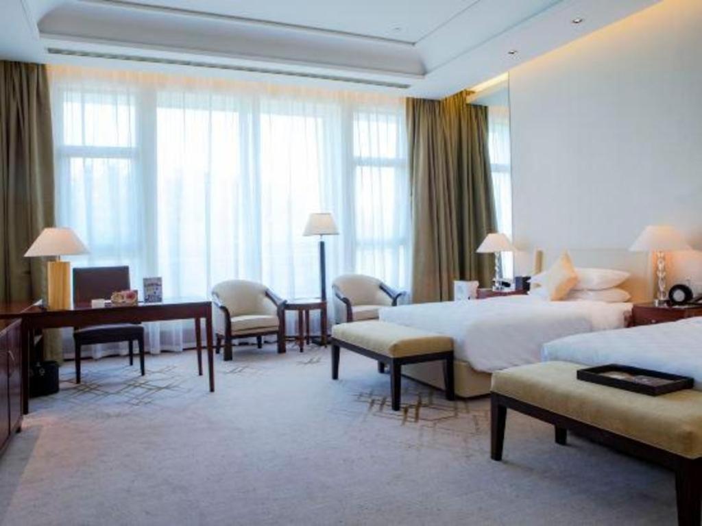 Suzhou Jinji Lake Grand Hotel Exterior photo