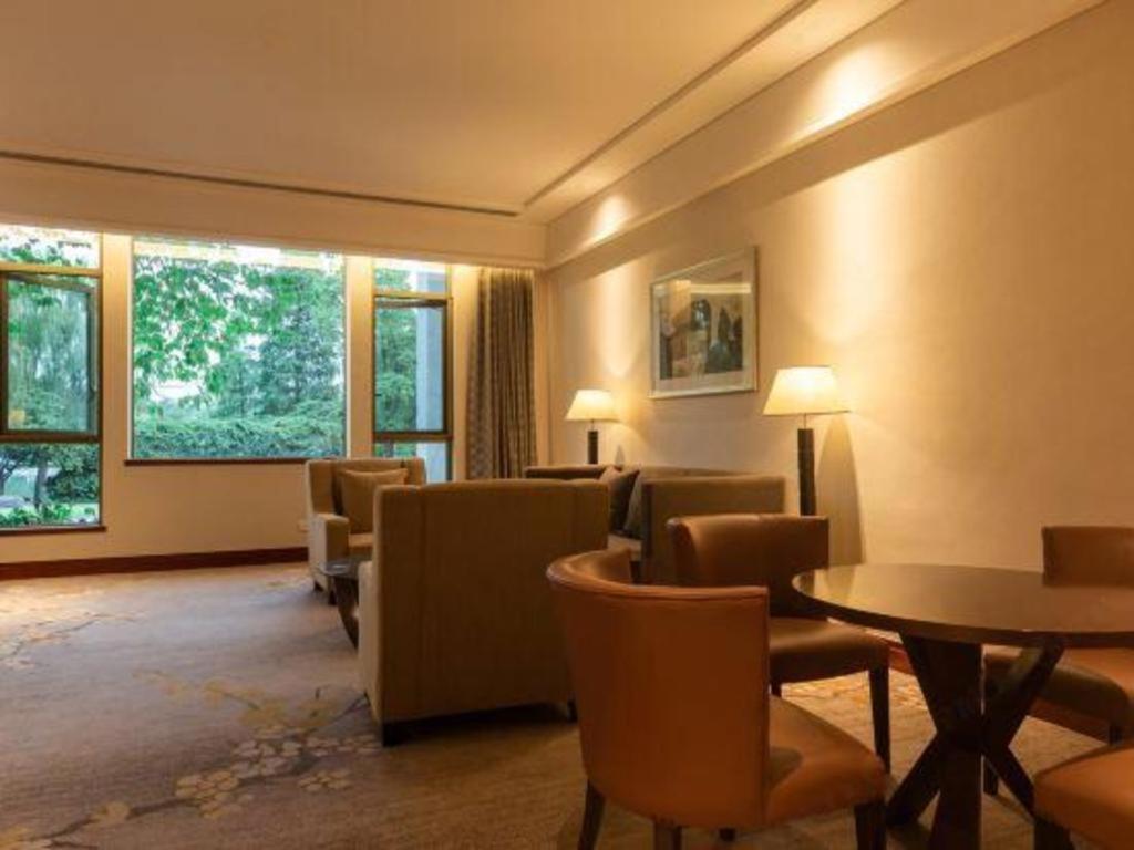 Suzhou Jinji Lake Grand Hotel Exterior photo