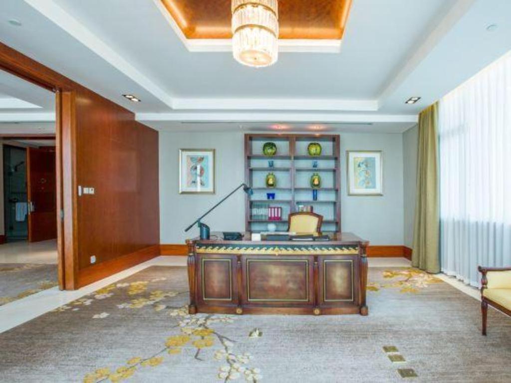 Suzhou Jinji Lake Grand Hotel Exterior photo