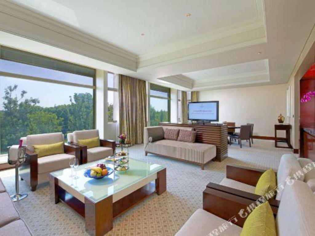 Suzhou Jinji Lake Grand Hotel Exterior photo