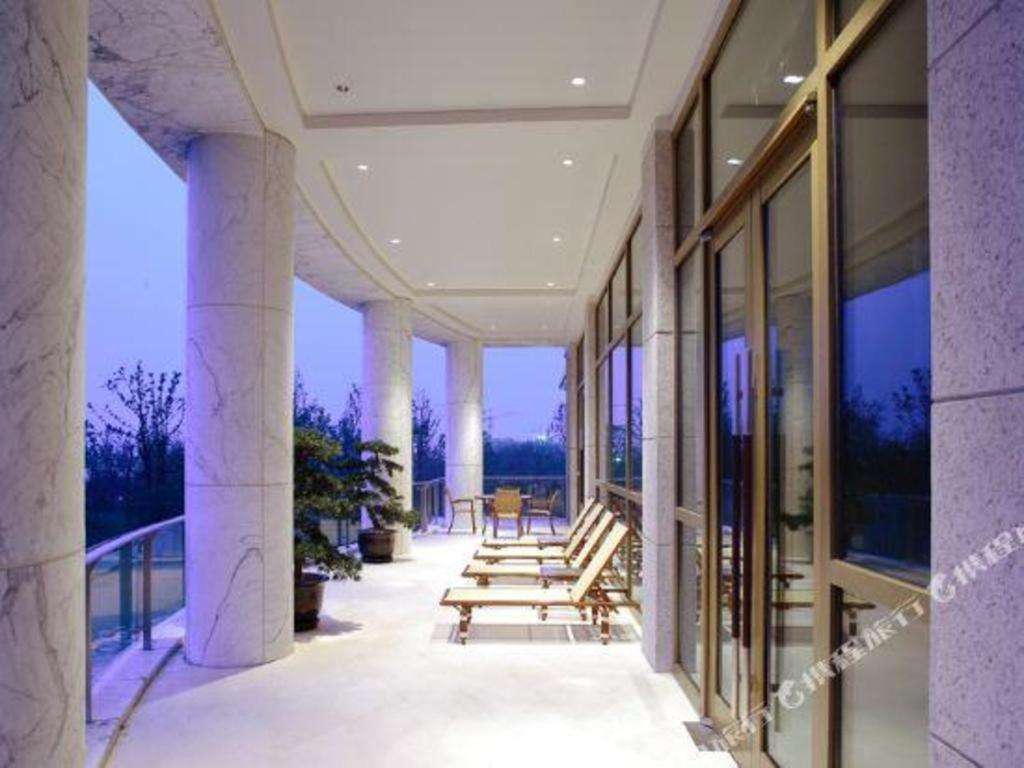 Suzhou Jinji Lake Grand Hotel Exterior photo